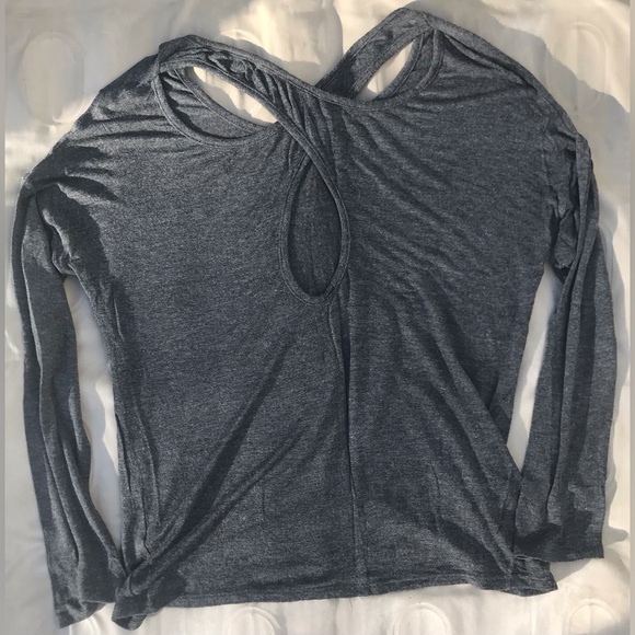 Bella D. Super Lightweight Grey Criss-Cross Back Detail Long Sleeve Tee - S - Picture 2 of 6
